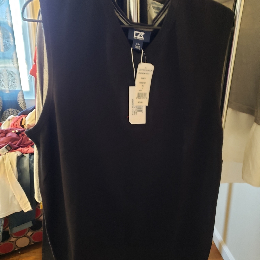 Clothes - Picture 10 of 16